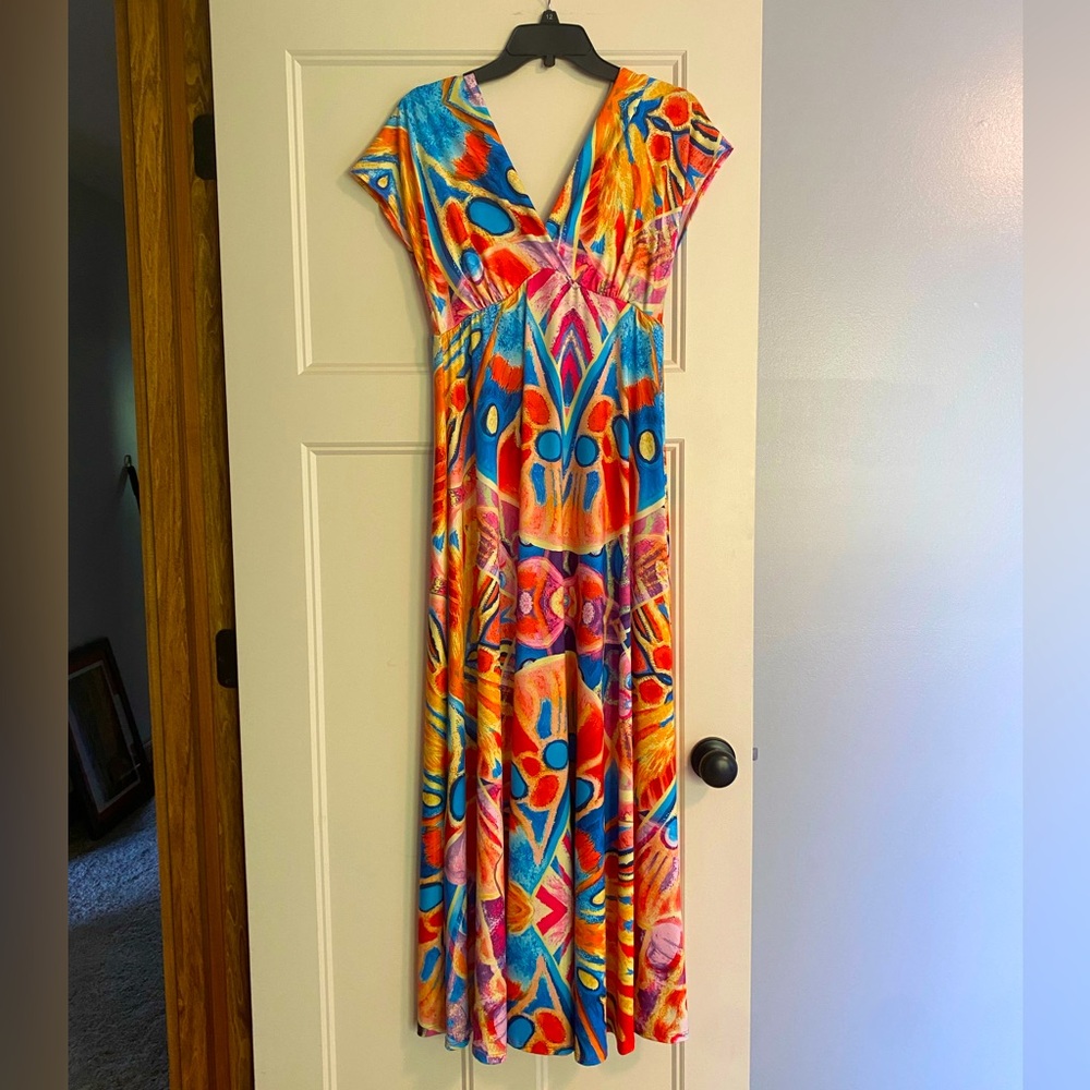 24seven v-neck maxi dress, size L, never worn